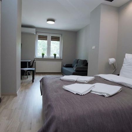 Brooklyn Noclegi Jaslo  Ngoại thất bức ảnh