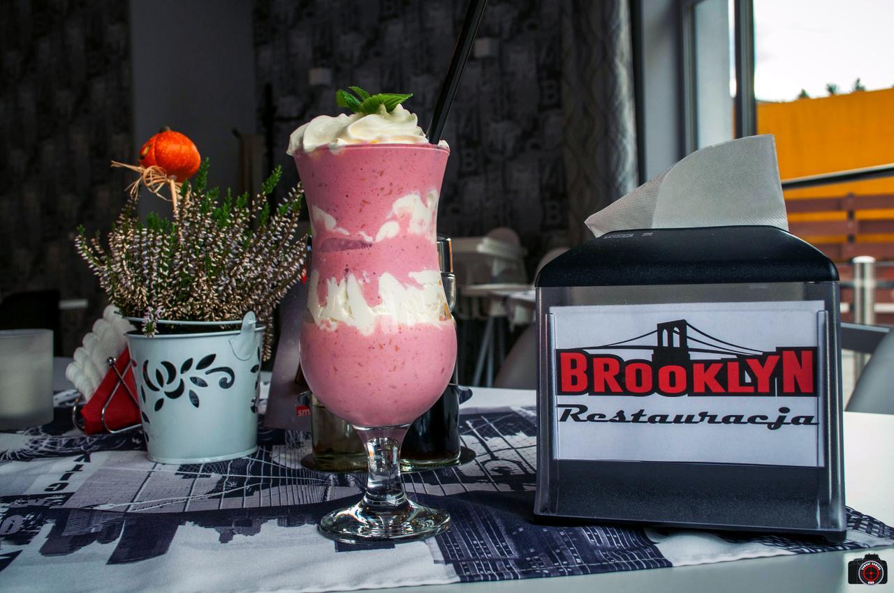 Brooklyn Noclegi Jaslo  Ngoại thất bức ảnh